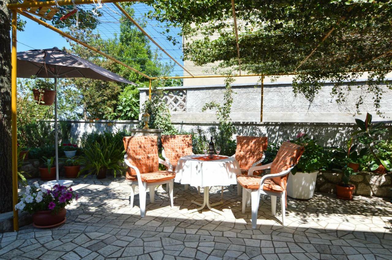 Apartments Rada Novi Vinodolski Exterior foto